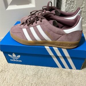 Adidas Gazelle Sneakers in Purple and White